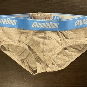 Aussiebum briefs
